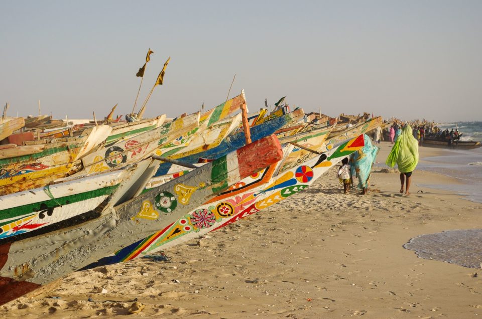 bateaux de pêche sur la plage