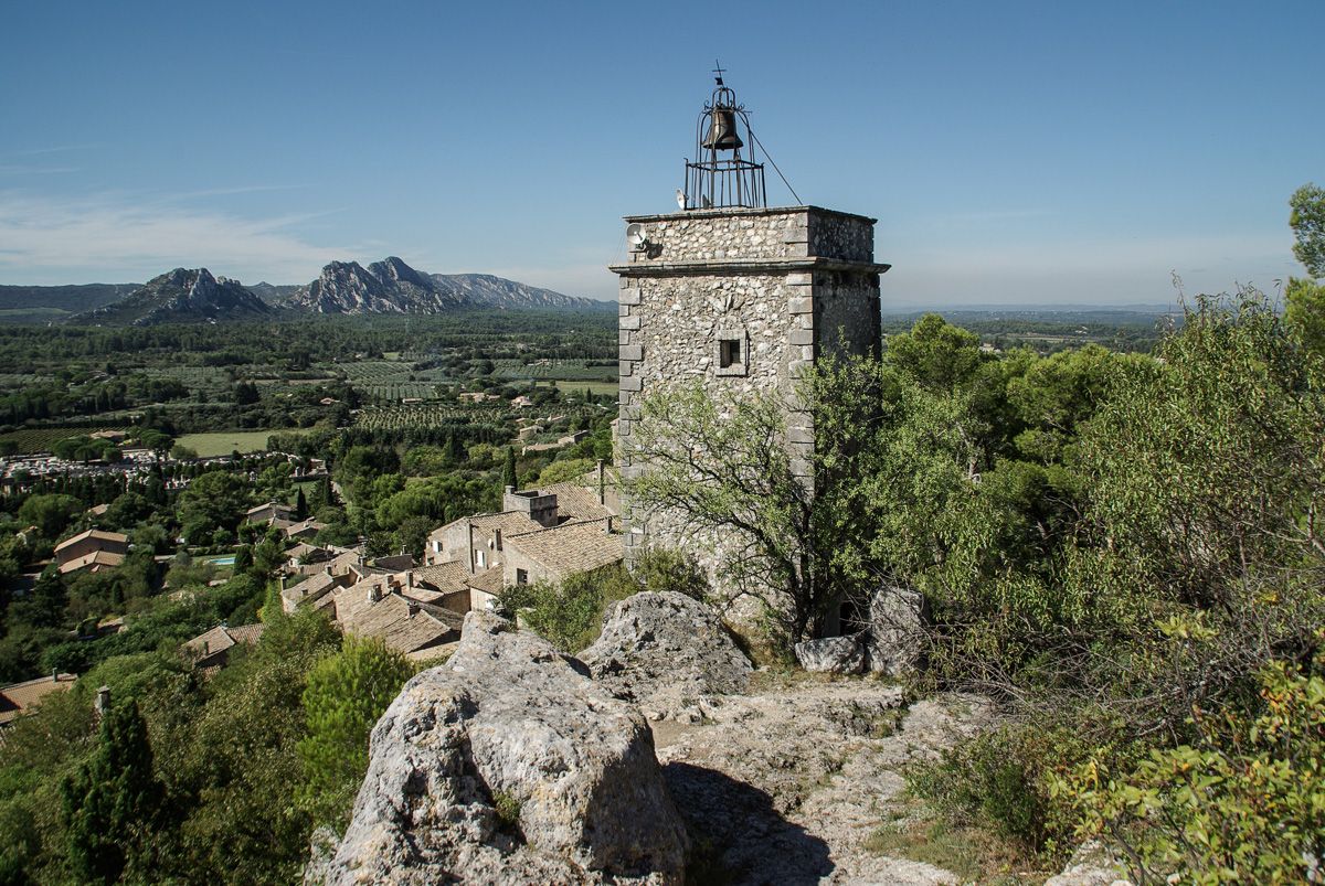 Clocher village Eygalières dans le Parc Naturel Regional des Alpilles