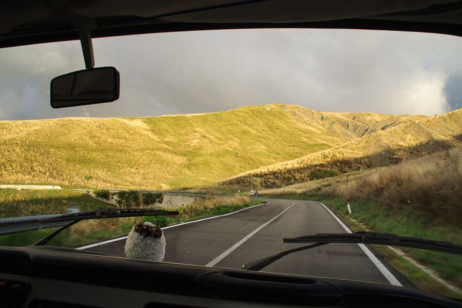 Paysage des Madonies depuis le combi vw